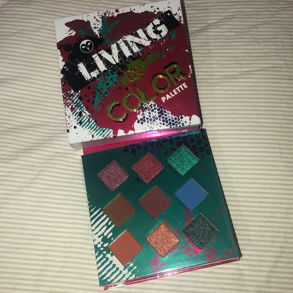 Living In Color Eyeshadow Palette